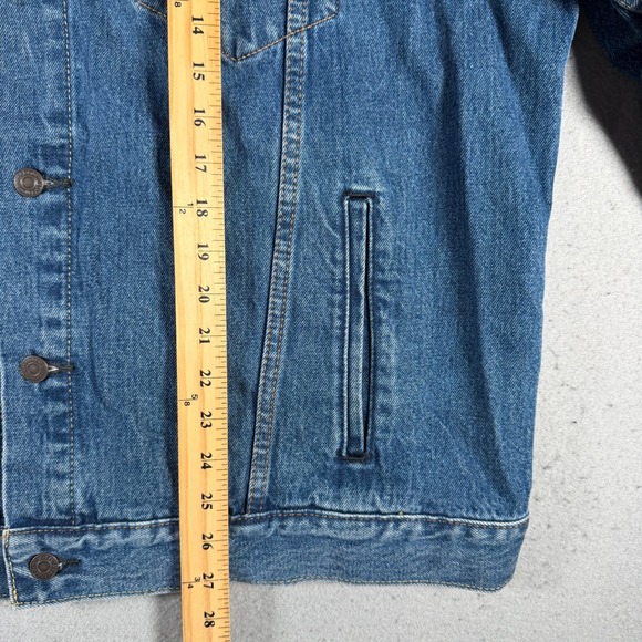Levis Trucker Jacket Mens XL Blue Denim AAPI Night 2024 Thuy 72334-0130 NWT - Picture 6 of 15